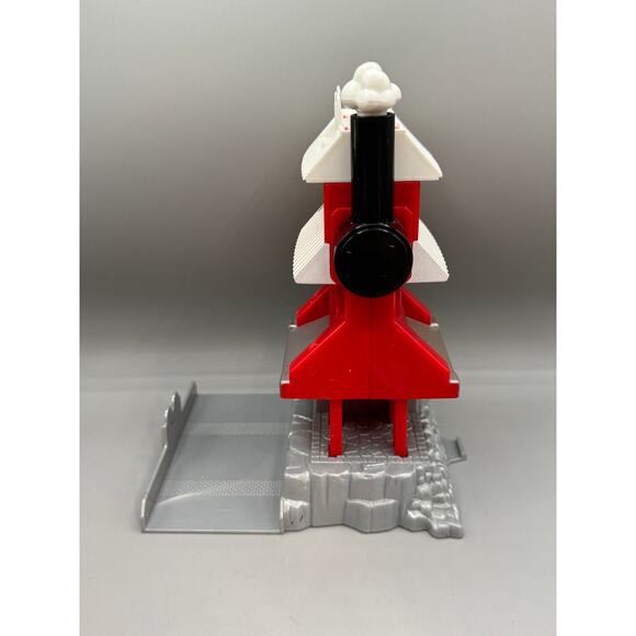 Fisher-Price GeoTrax Train Track Town Railway Pipe Works Station Building - Picture 2 of 4